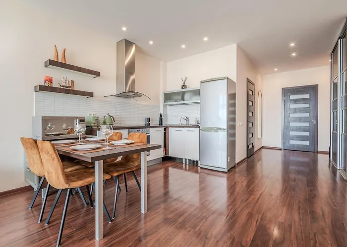 Manto Atspindziai In The Center Free Parking & Self Check In *