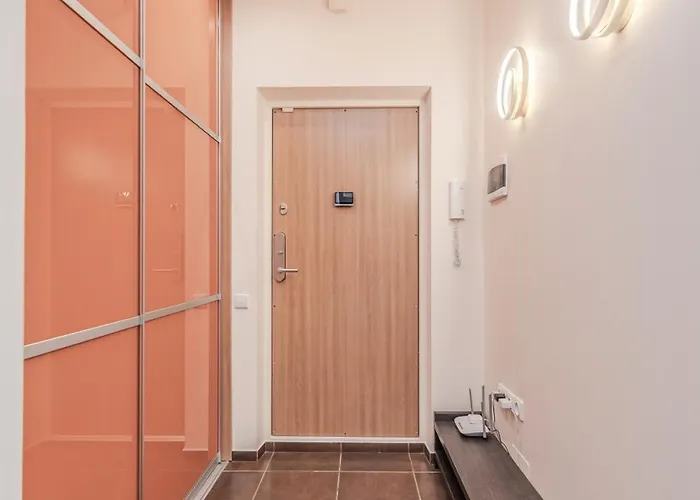 Manto Atspindziai In The Center Free Parking & Self Check In *